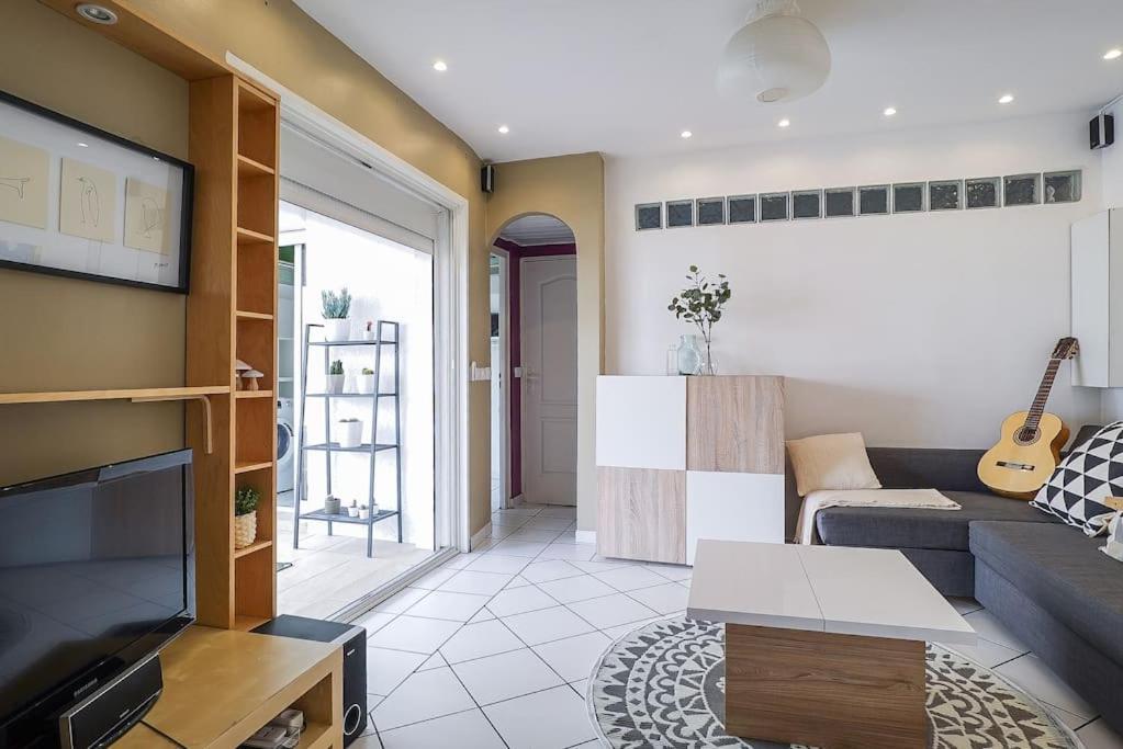 La Maison Du Surfeur, T2, Clim, Terrasse, Pkg, Centre Apartment Montpellier